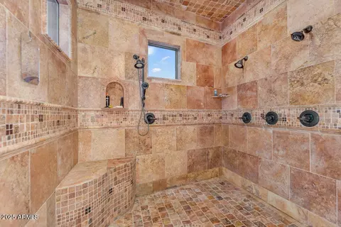 Bath - 3675 N 59th Pl, Phoenix, AZ 85018 photo 3 of 8