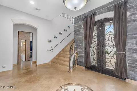 Entry Way - 3675 N 59th Pl, Phoenix, AZ 85018 photo 1 of 3