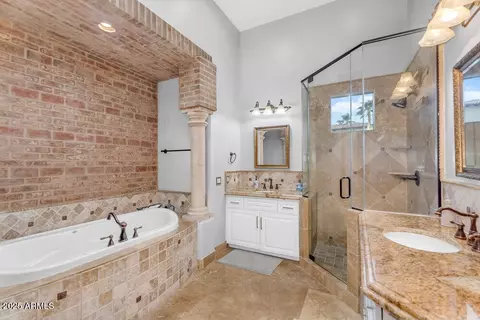Bath - 3675 N 59th Pl, Phoenix, AZ 85018 photo 6 of 8