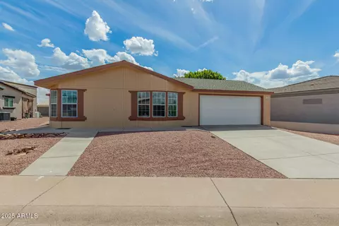 5901 E Leonora St, Mesa, AZ 85215