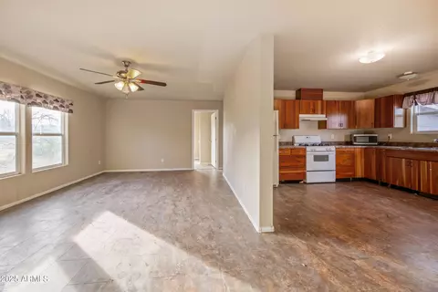 6913 E Nevada Dr, Hereford, AZ 85615 photo 9
