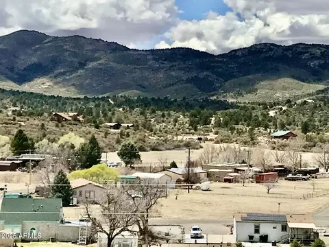 18404 S Niblick Dr #72, Peeples Valley, AZ 86332