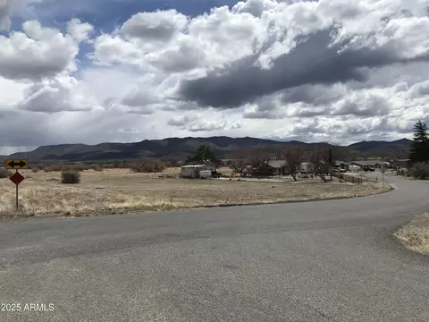 18466 S Peeples Valley Rd #25, Peeples Valley, AZ 86332 photo 8