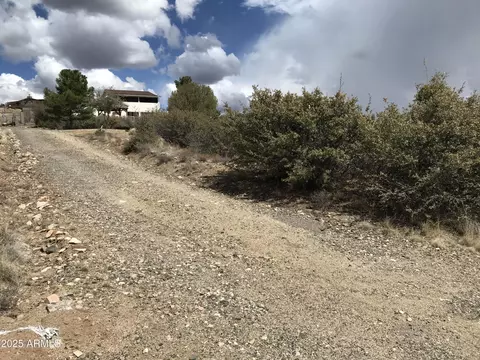 18466 S Peeples Valley Rd #25, Peeples Valley, AZ 86332 photo 9