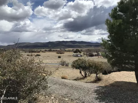 18466 S Peeples Valley Rd #25, Peeples Valley, AZ 86332 photo 12