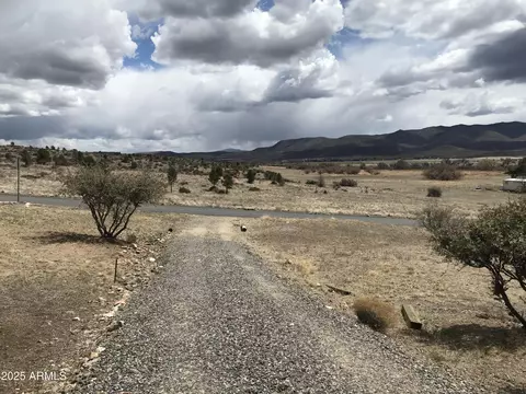 18466 S Peeples Valley Rd #25, Peeples Valley, AZ 86332 photo 14