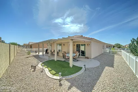 Exterior - 2101 S Meridian Rd #146, Apache Junction, AZ 85120 photo 7 of 8