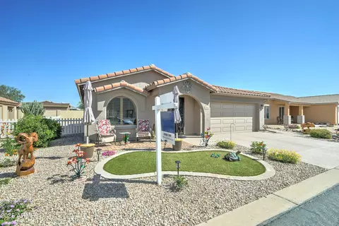 Exterior - 2101 S Meridian Rd #146, Apache Junction, AZ 85120 photo 2 of 8