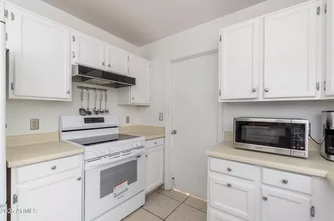 1314 E Wickieup Ln, Phoenix, AZ 85024 photo 15