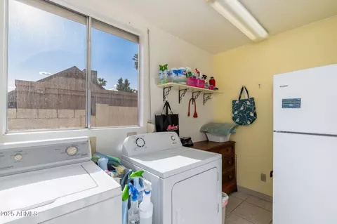 1314 E Wickieup Ln, Phoenix, AZ 85024 photo 21