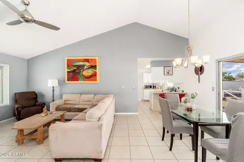 1314 E Wickieup Ln, Phoenix, AZ 85024 photo 7