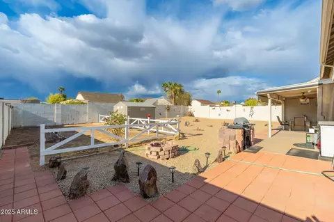 1314 E Wickieup Ln, Phoenix, AZ 85024 photo 3
