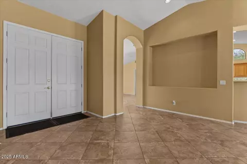 Entry Way - 5410 E Gable Ave, Mesa, AZ 85206 photo 2 of 2