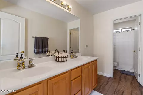 Bath - 5410 E Gable Ave, Mesa, AZ 85206 photo 2 of 2