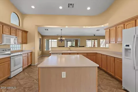 Kitchen - 5410 E Gable Ave, Mesa, AZ 85206 photo 2 of 5