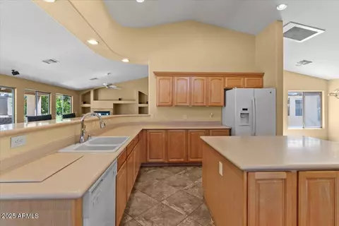 Kitchen - 5410 E Gable Ave, Mesa, AZ 85206 photo 5 of 5