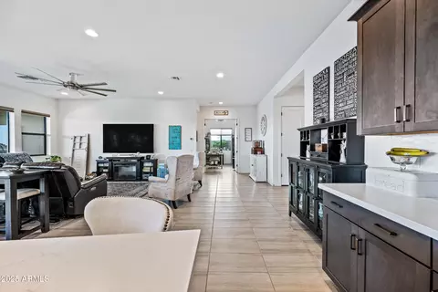 830 E Buist Ave, Phoenix, AZ 85042 photo 15