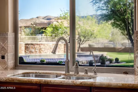 Kitchen - 1607 W Pearce Rd, Phoenix, AZ 85041 photo 7 of 7