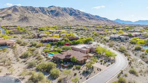 View/Area - 1607 W Pearce Rd, Phoenix, AZ 85041 photo 2 of 4