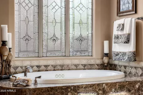 Bath - 1607 W Pearce Rd, Phoenix, AZ 85041 photo 5 of 7