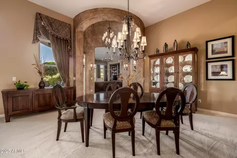 Dining - 1607 W Pearce Rd, Phoenix, AZ 85041 photo 2 of 4