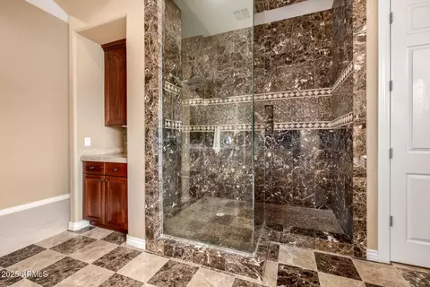 Bath - 1607 W Pearce Rd, Phoenix, AZ 85041 photo 2 of 7