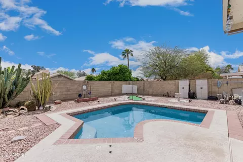 Exterior - 3349 E Lavey Ln, Phoenix, AZ 85032 photo 4 of 5