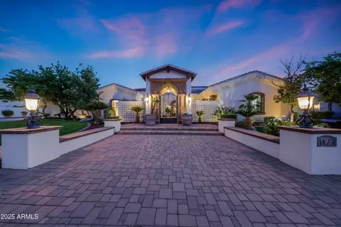 1423 E Beverly Ln, Phoenix, AZ 85022