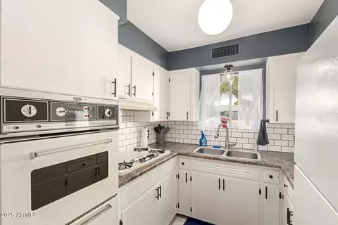 3801 W Ocotillo Rd, Phoenix, AZ 85019 photo 15