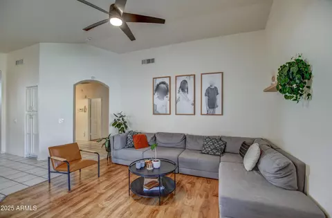 4350 E Abraham Ln, Phoenix, AZ 85050 photo 13