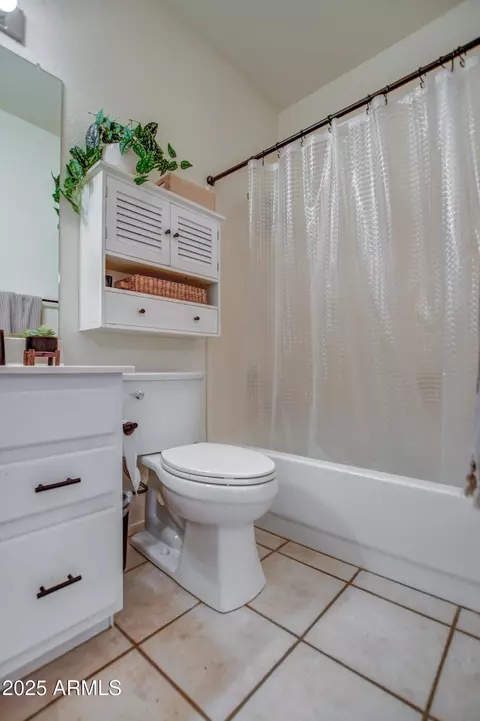 4350 E Abraham Ln, Phoenix, AZ 85050 photo 22