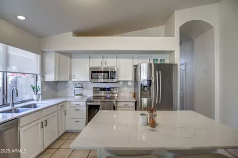 4350 E Abraham Ln, Phoenix, AZ 85050