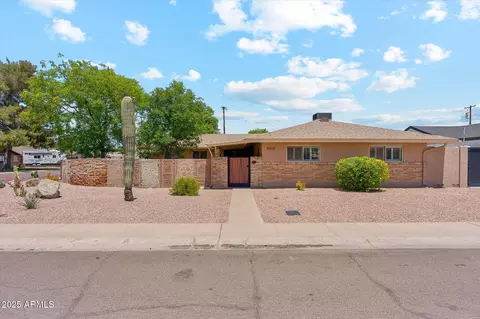 8202 E Coolidge St, Scottsdale, AZ 85251