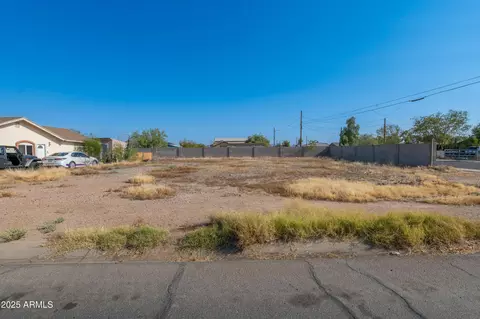 7995 W Kirby St #38A, Peoria, AZ 85345