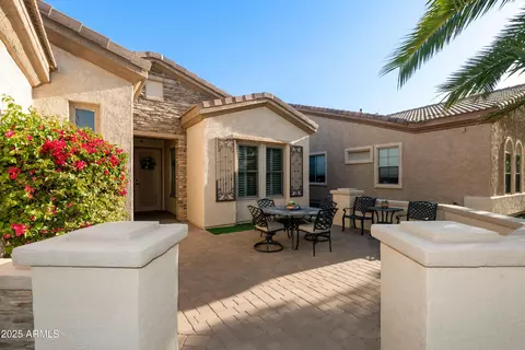 Exterior - 4550 E Donato Dr, Gilbert, AZ 85298 photo 3 of 11