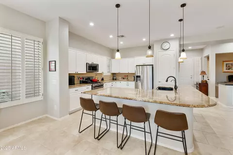 Kitchen - 4550 E Donato Dr, Gilbert, AZ 85298 photo 7 of 7