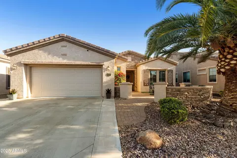 Exterior - 4550 E Donato Dr, Gilbert, AZ 85298 photo 2 of 11