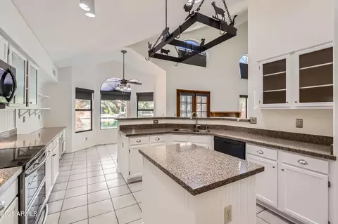514 E Vaughn Ave, Gilbert, AZ 85234 photo 9