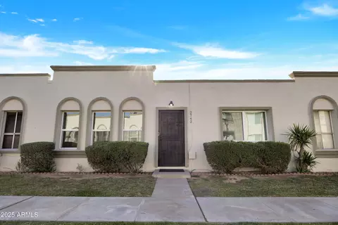 2742 N 60th St, Scottsdale, AZ 85257