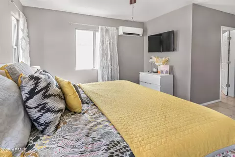 Bedroom - 4418 E Montecito Ave, Phoenix, AZ 85018 photo 3 of 3