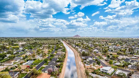 View/Area - 4418 E Montecito Ave, Phoenix, AZ 85018 photo 3 of 13