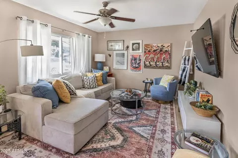 Living - 4418 E Montecito Ave, Phoenix, AZ 85018 photo 1 of 2
