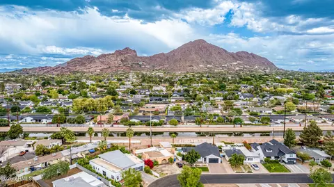 View/Area - 4418 E Montecito Ave, Phoenix, AZ 85018 photo 2 of 13