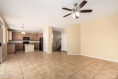 6334 S 37th Ln, Phoenix, AZ 85041 photo 13