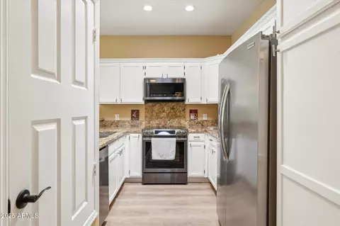 4353 E Desert Wind Dr, Phoenix, AZ 85044 photo 6