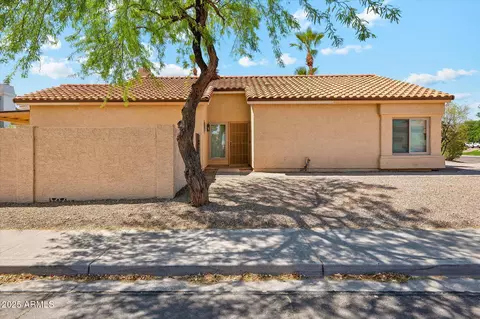 4353 E Desert Wind Dr, Phoenix, AZ 85044