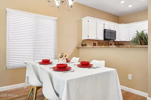 4353 E Desert Wind Dr, Phoenix, AZ 85044 photo 5