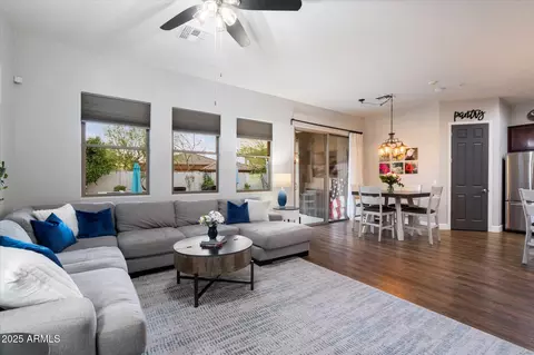 3841 E Patrick Ln, Phoenix, AZ 85050 photo 17
