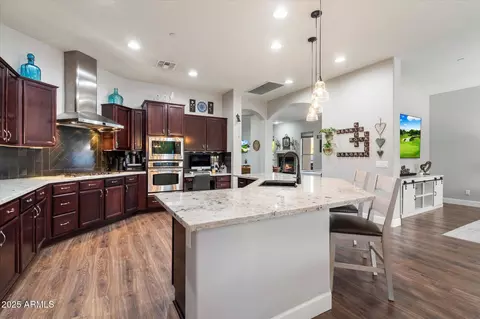 3841 E Patrick Ln, Phoenix, AZ 85050 photo 11