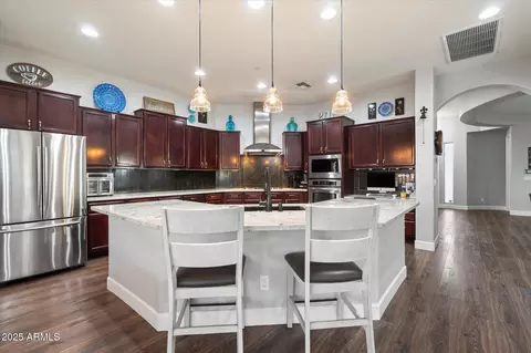 3841 E Patrick Ln, Phoenix, AZ 85050 photo 10